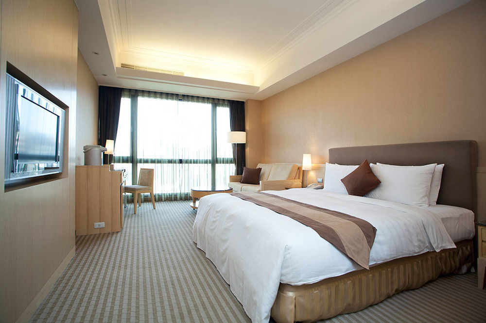 Justwin Grand Hotel Tainan Eksteriør bilde